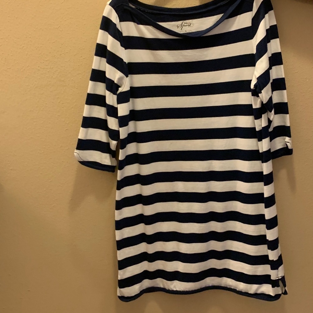 Women’s t-shirt dress.